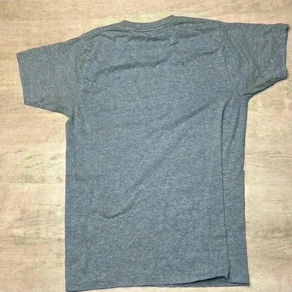 Levi’s T-shirt size Small, EUC - Picture 4 of 4